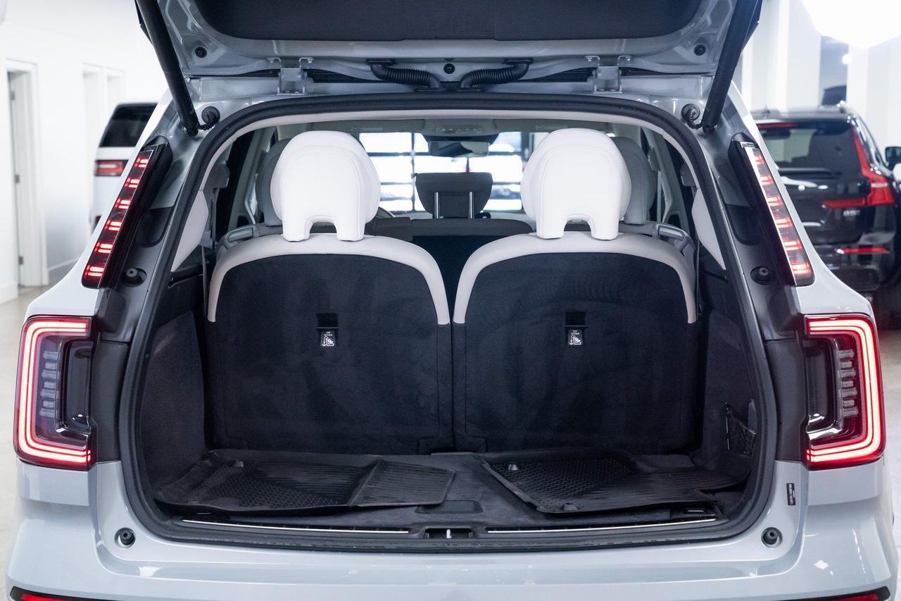 2025 Volvo EX90 Twin Motor Ultra 7-Seater Active Chassis Massage Seats Portland OR