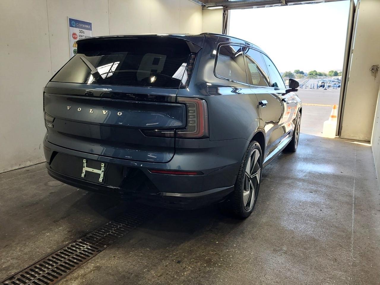2025 Volvo EX90 Twin Motor Ultra 7-Seater Bowers &amp; Wilkins Massage Seats Portland OR