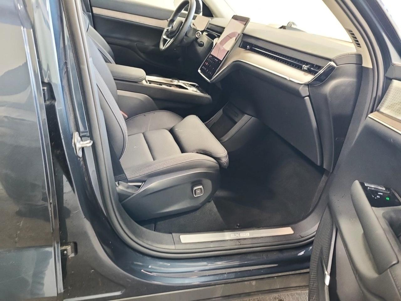 2025 Volvo EX90 Twin Motor Ultra 7-Seater Bowers &amp; Wilkins Massage Seats Portland OR