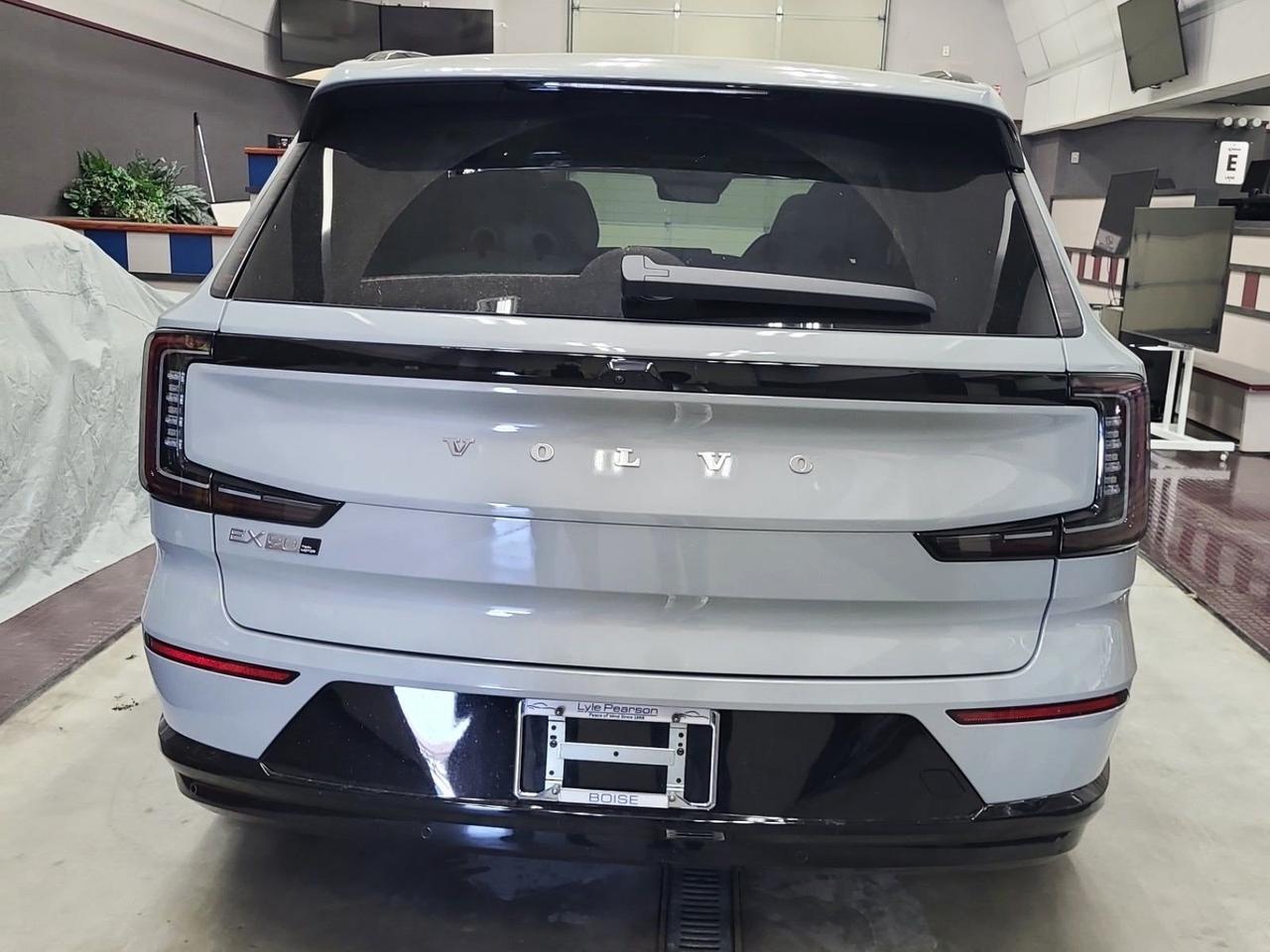 2025 Volvo EX90 Twin Motor Ultra 7-Seater Massage Seats Active Chassis Portland OR