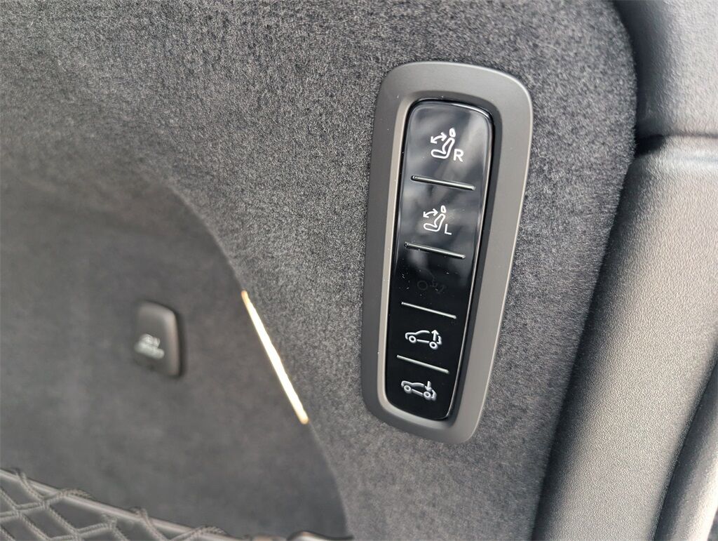 2025 Volvo EX90 Hunt Valley MD
