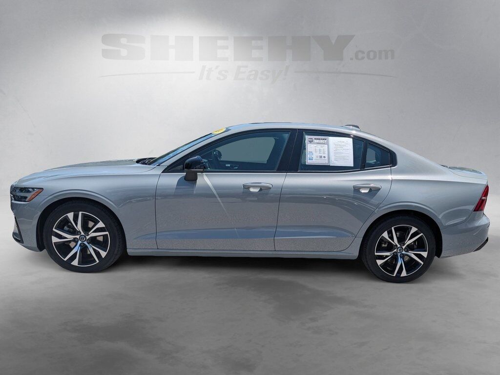 2025 Volvo S60 B5 CORE