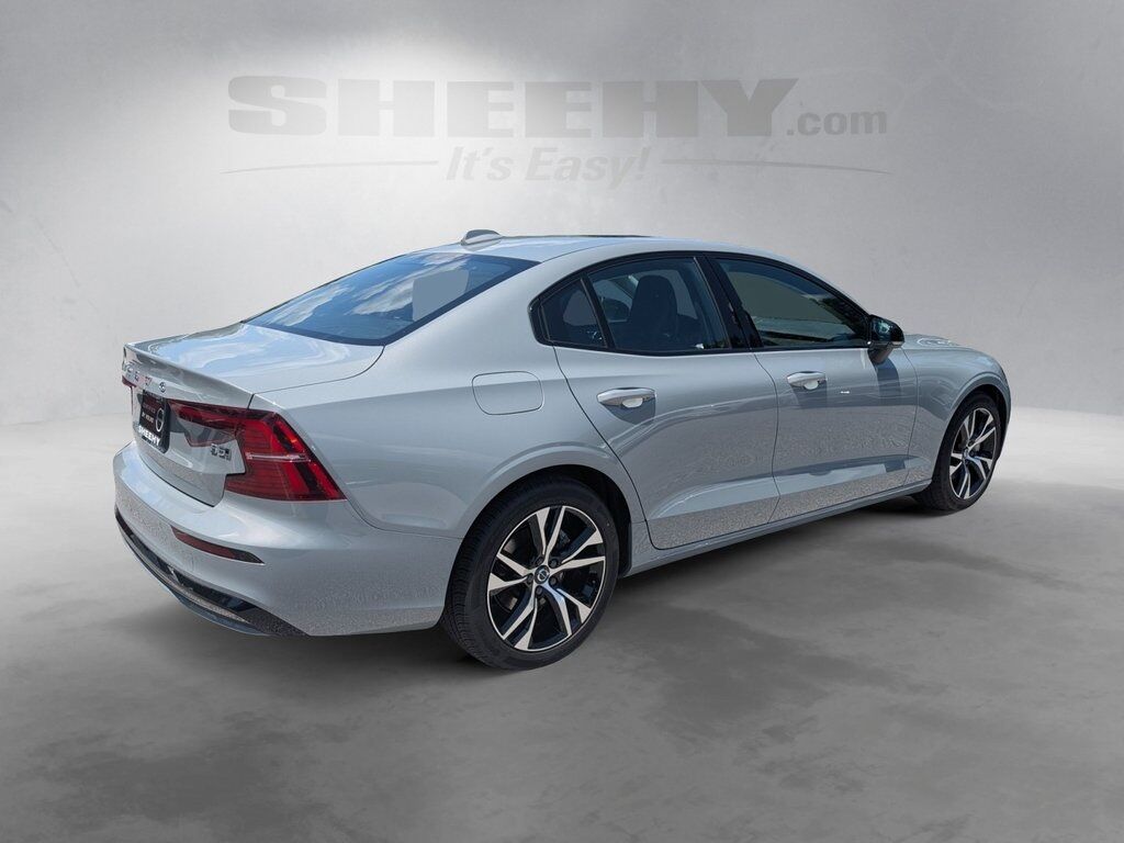 2025 Volvo S60 B5 CORE