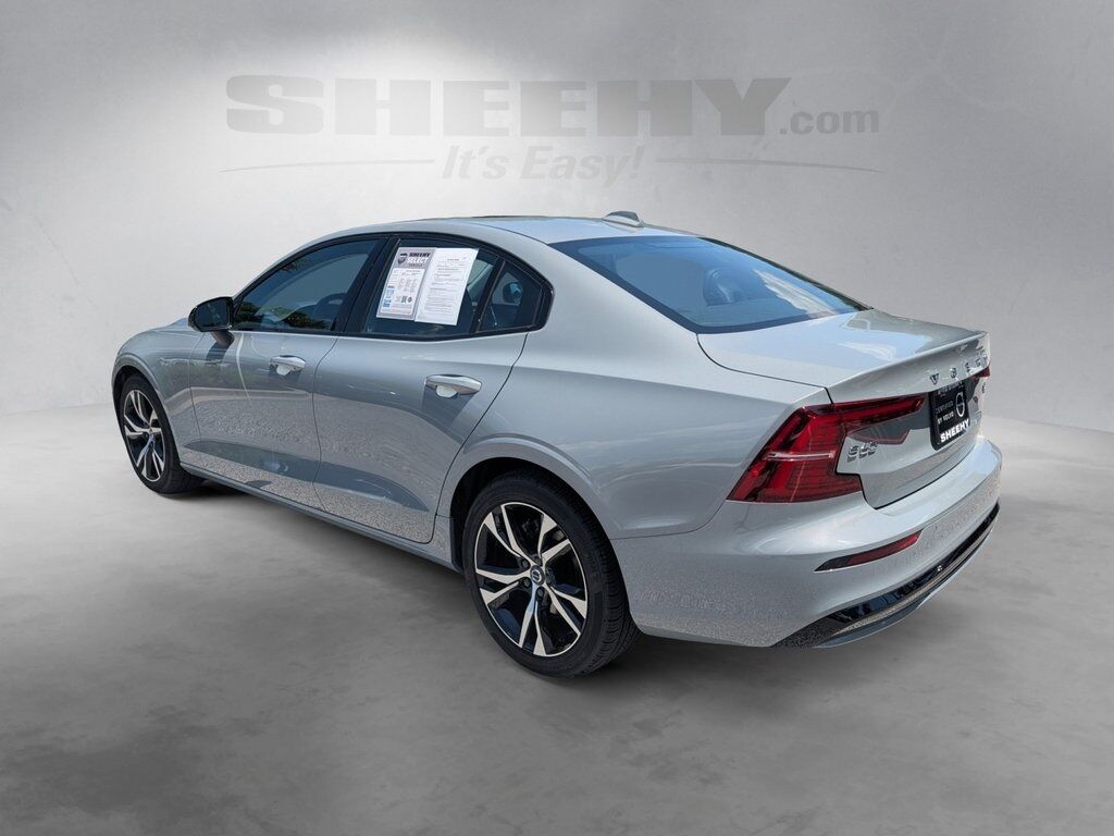 2025 Volvo S60 B5 CORE