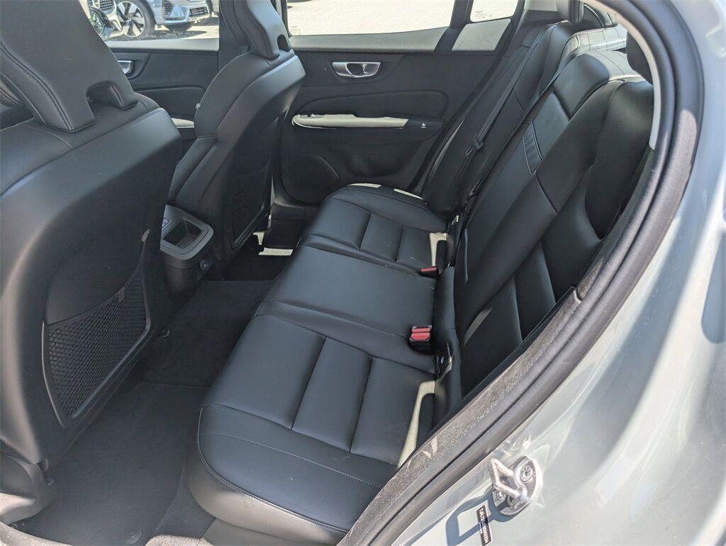 2025 Volvo S60 B5 CORE