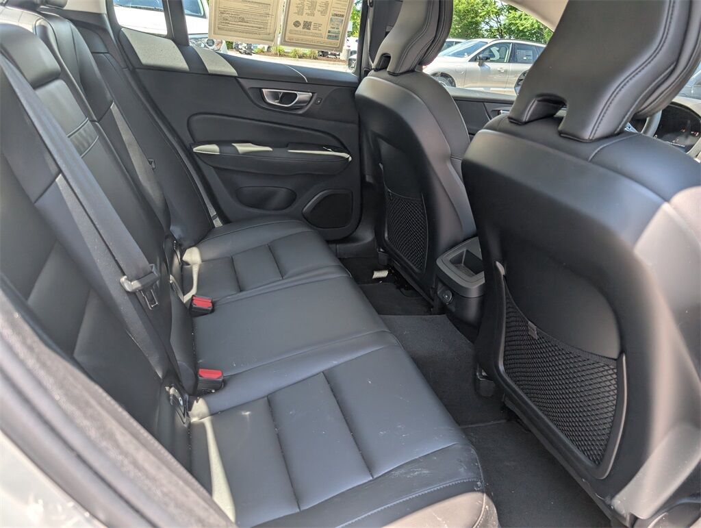 2025 Volvo S60 B5 CORE