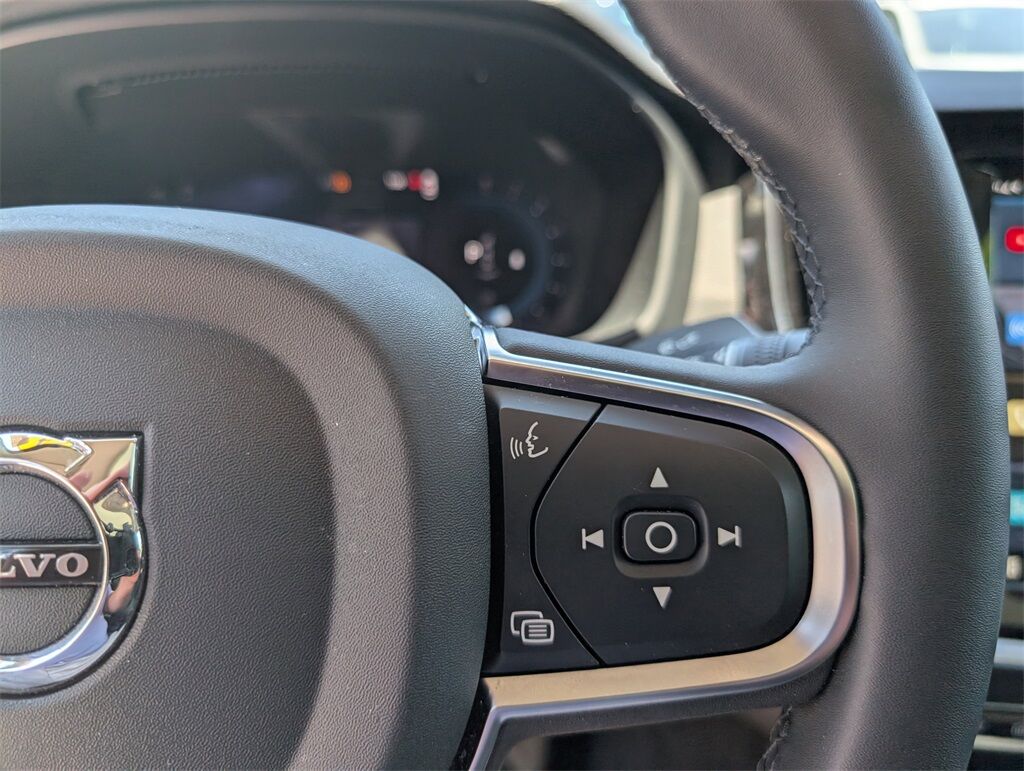 2025 Volvo S60 B5 CORE