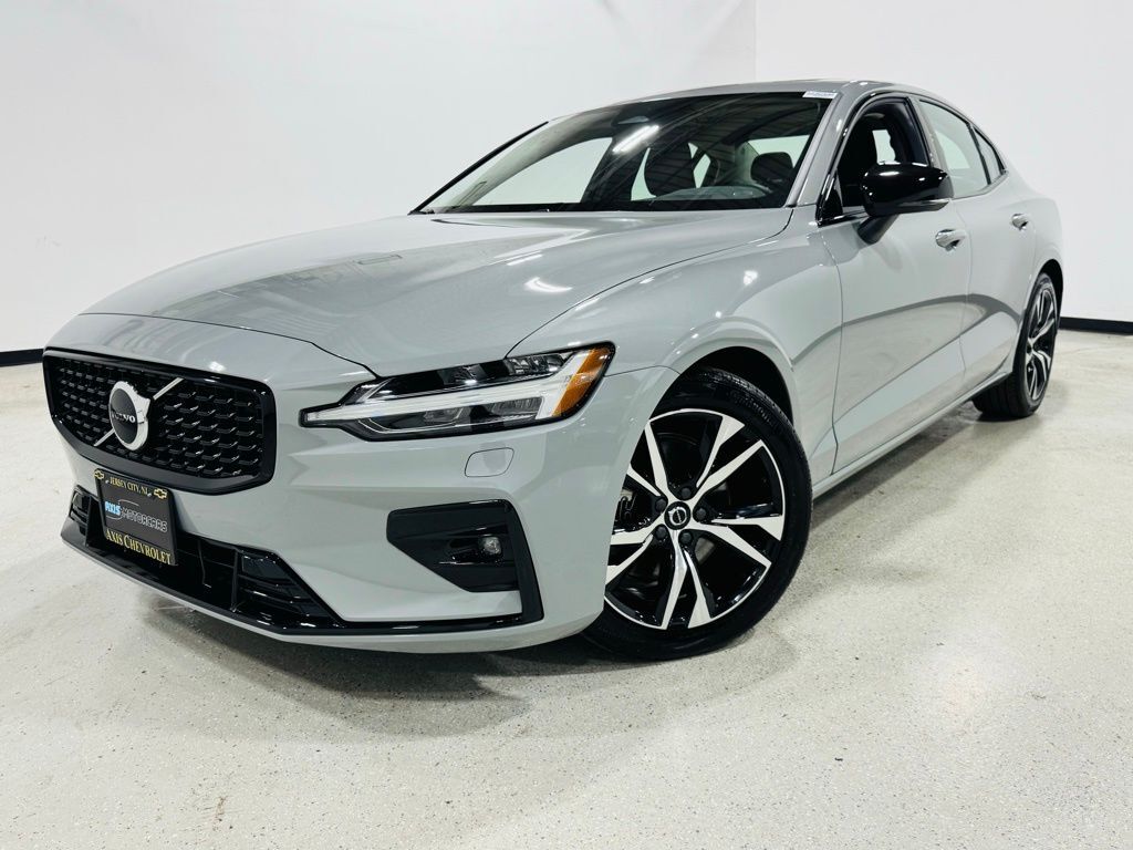 2025 Volvo S60 B5 Core Jersey City NJ