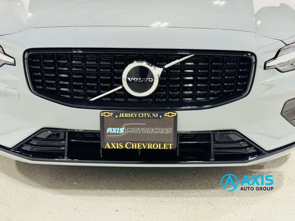 2025 Volvo S60 B5 Core Jersey City NJ