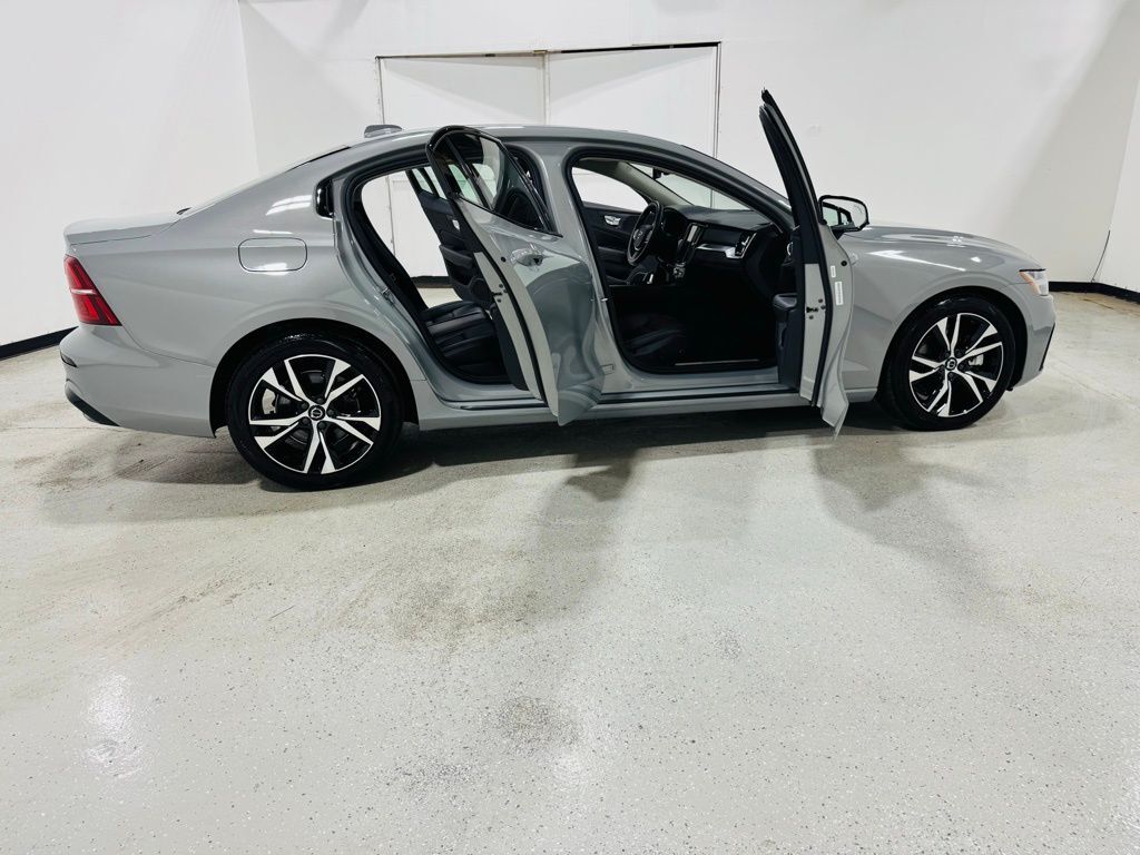 2025 Volvo S60 B5 Core Jersey City NJ