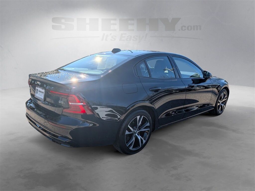 2025 Volvo S60 B5 Core Hunt Valley MD