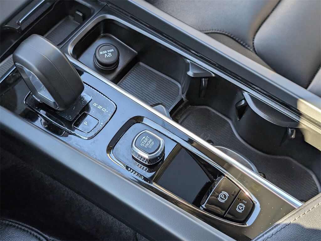 2025 Volvo S60 B5 Core Hunt Valley MD