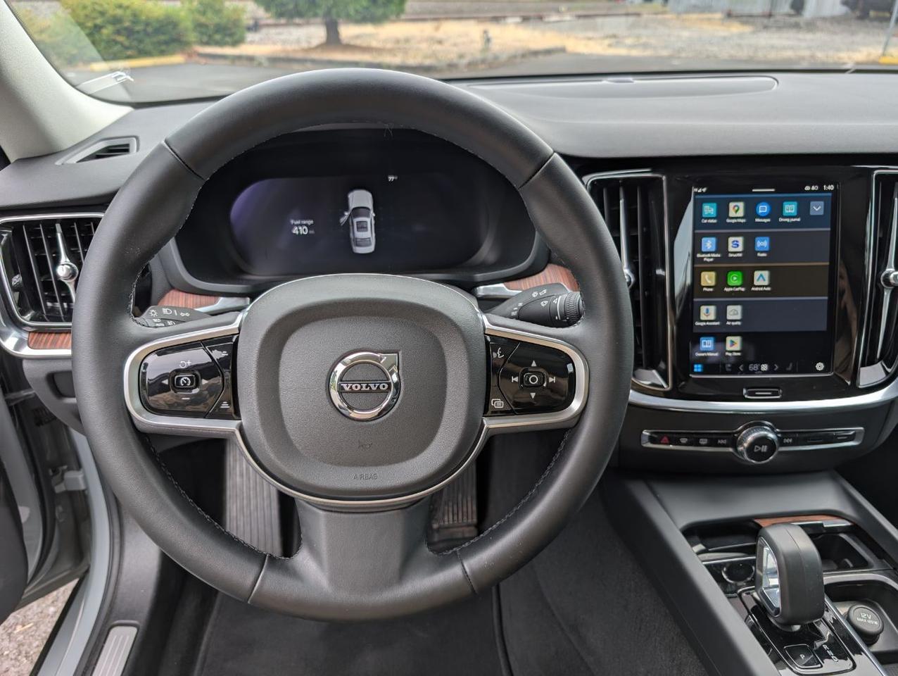 2025 Volvo S60 B5 Hybrid PLUS w/High Performance Audio, Pilot Assist, 360 Cam, 4 Heated Seats & Wheel Portland OR