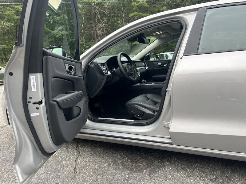 2025 Volvo S60 Core - 1 OWNER - ONLY 19K MILES Whitinsville MA