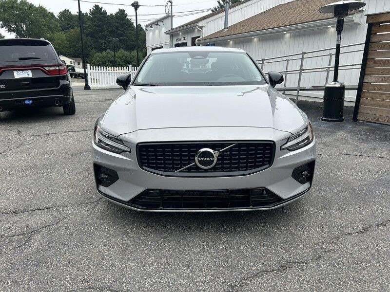 2025 Volvo S60 Core - 1 OWNER - ONLY 19K MILES Whitinsville MA