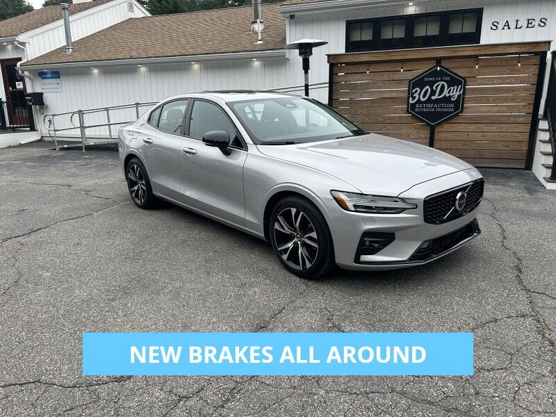 2025 Volvo S60 Core - 1 OWNER - ONLY 19K MILES