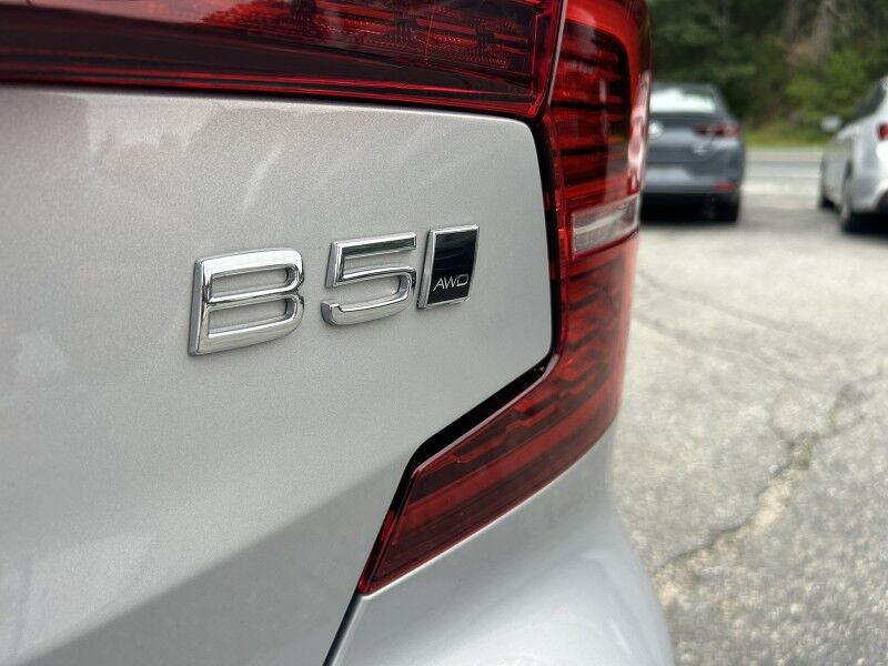 2025 Volvo S60 Core - 1 OWNER - ONLY 19K MILES Whitinsville MA