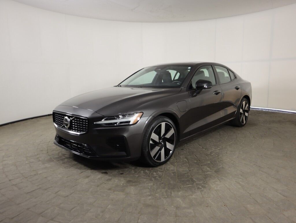 2025 Volvo S60 Plug-In Hybrid T8 AWD Ultra Maumee OH