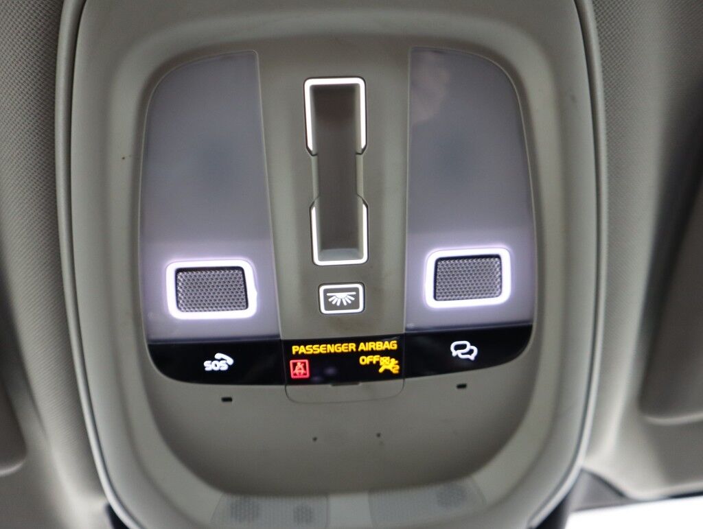 2025 Volvo S60 Plug-In Hybrid T8 AWD Ultra Maumee OH