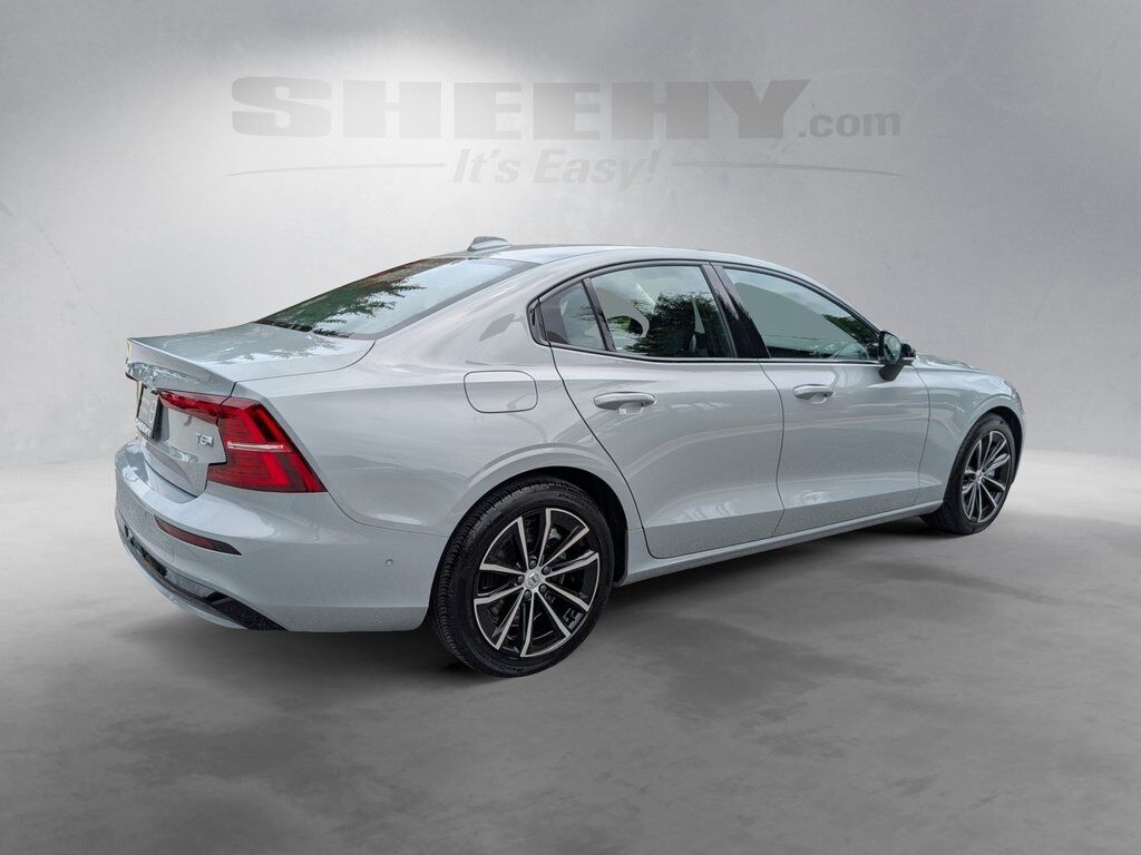 2025 Volvo S60 T8 PLUS