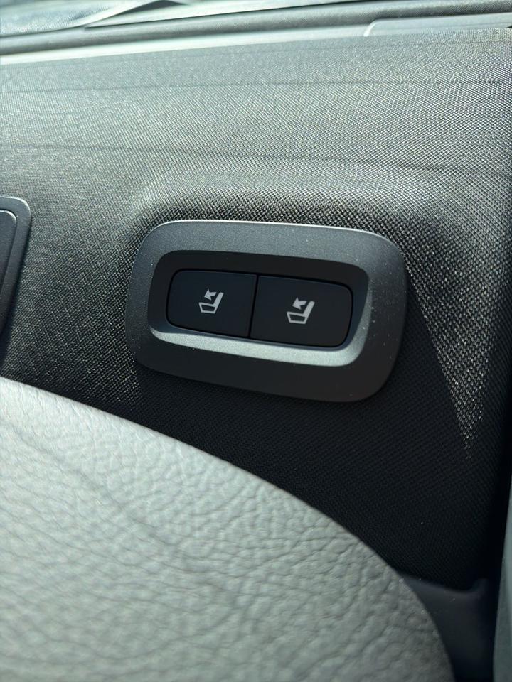 2025 Volvo S90 B6 Plus Bend OR