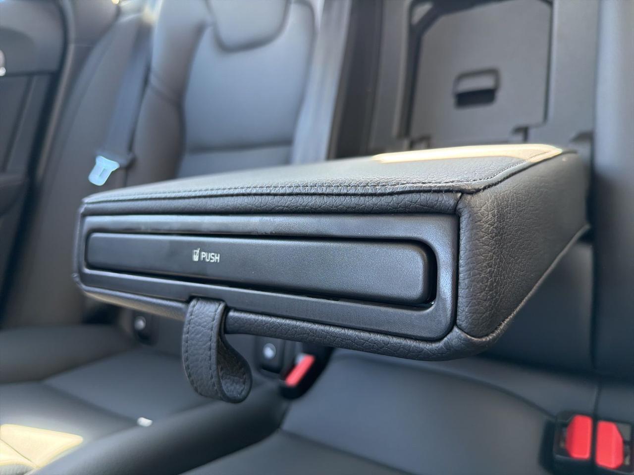 2025 Volvo S90 B6 Plus Bend OR