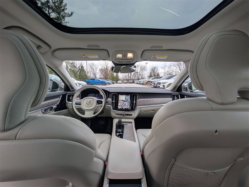 2025 Volvo S90 B6 Plus Hunt Valley MD