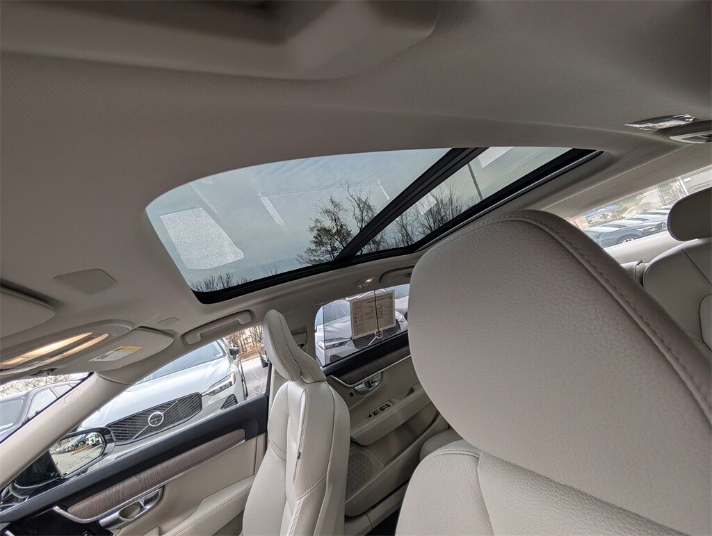 2025 Volvo S90 B6 Plus Hunt Valley MD