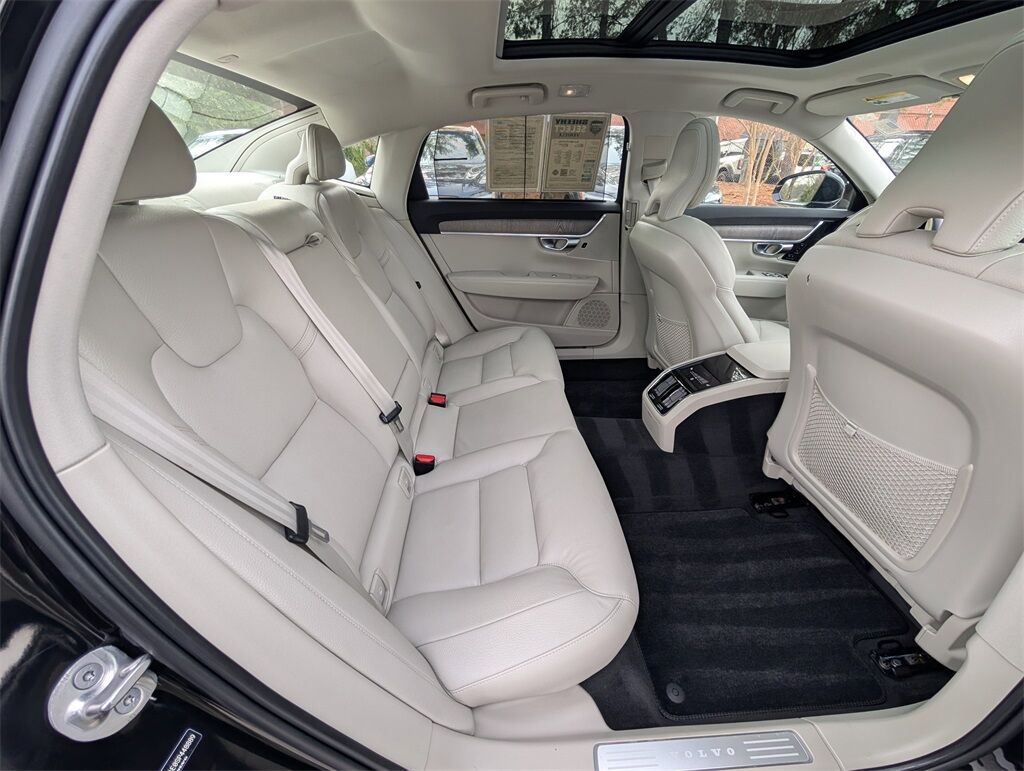 2025 Volvo S90 B6 Plus Hunt Valley MD