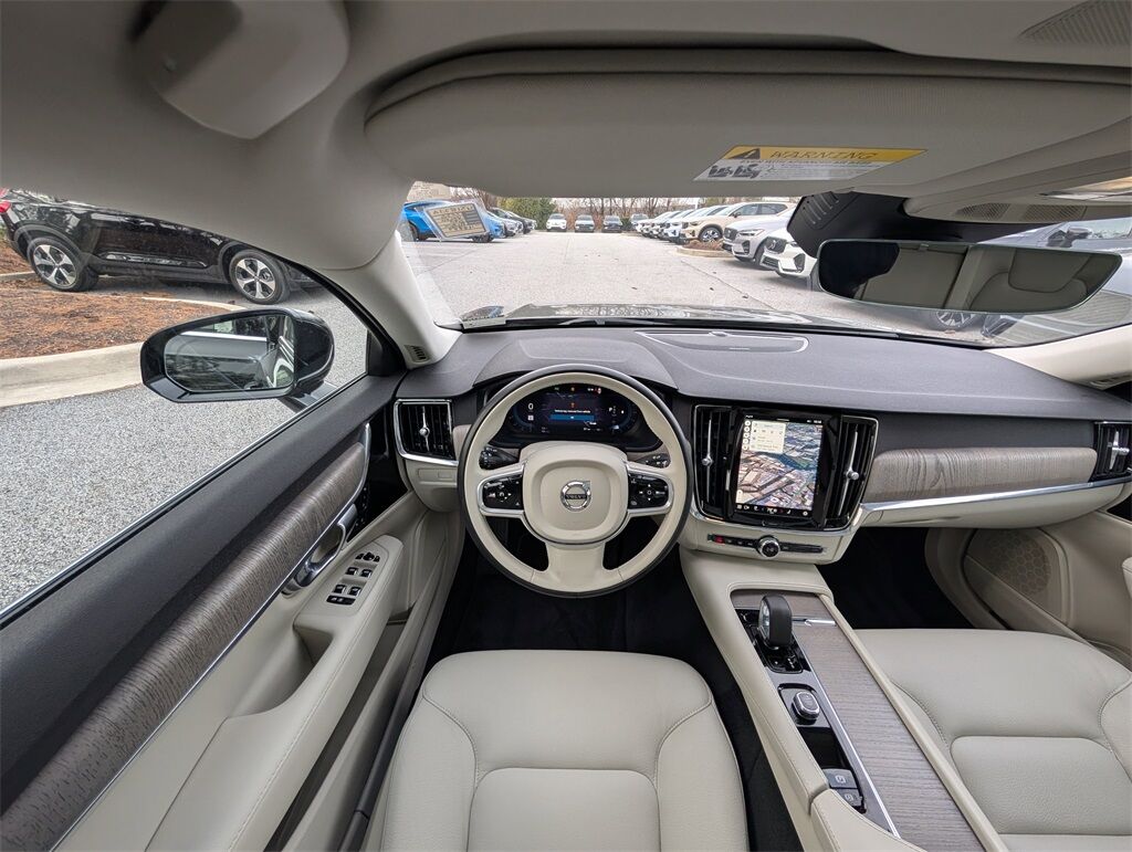 2025 Volvo S90 B6 Plus Hunt Valley MD