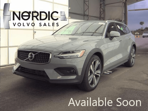 2025 Volvo V60 Cross Country B5 AWD Hybrid PLUS w/High Performance Sound, Pilot Assist, 360 Cam, 4 Heated Seats & Wheel