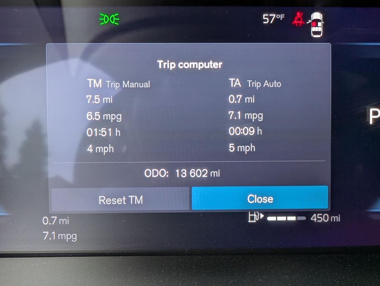 2025 Volvo V60 Cross Country B5 AWD Hybrid PLUS w/High Performance Sound, Pilot Assist, Panoramic Roof, 4 Heated Seats & Wheel Portland OR