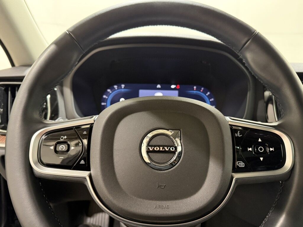 2025 Volvo V60 Cross Country B5 AWD Plus Maumee OH