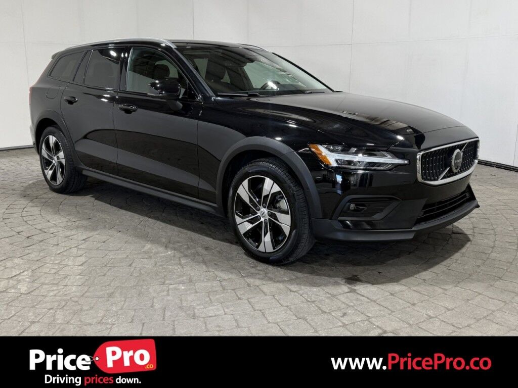 2025 Volvo V60 Cross Country B5 AWD Plus