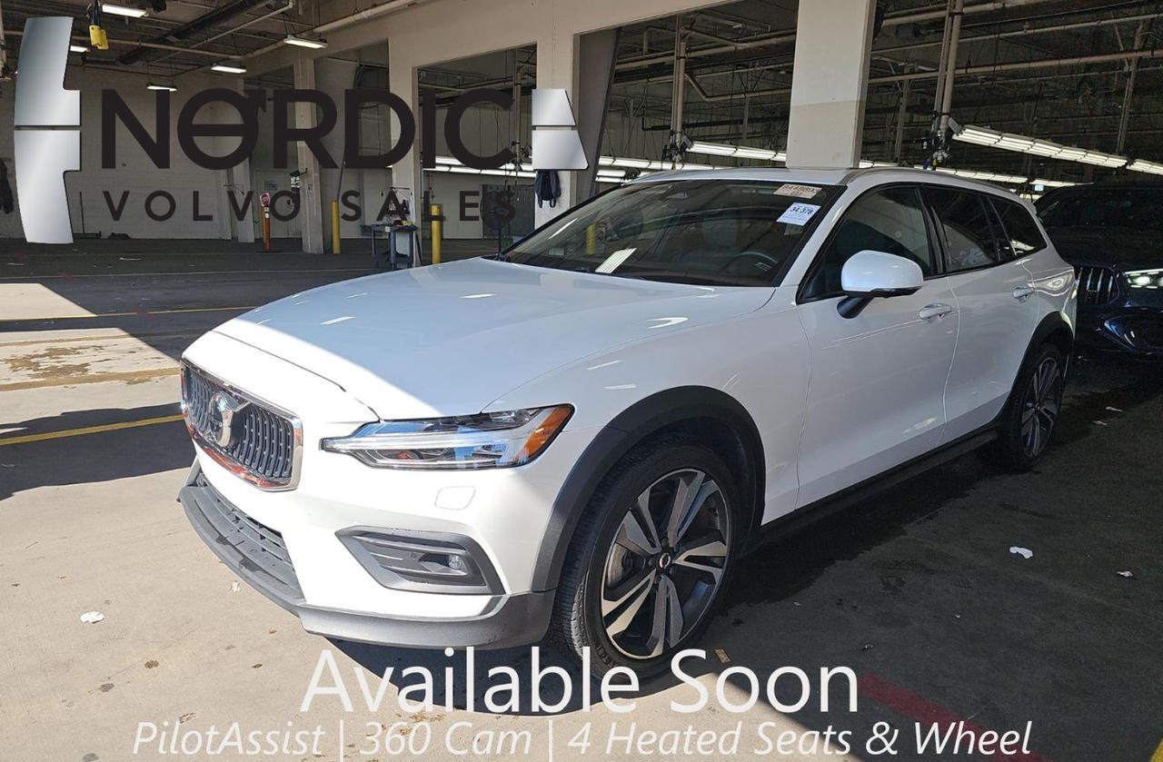 2025 Volvo V60 Cross Country B5 Hybrid AWD PLUS | Harman Kardon, Pilot Assist, Climate Pkg, 19 Wheels *