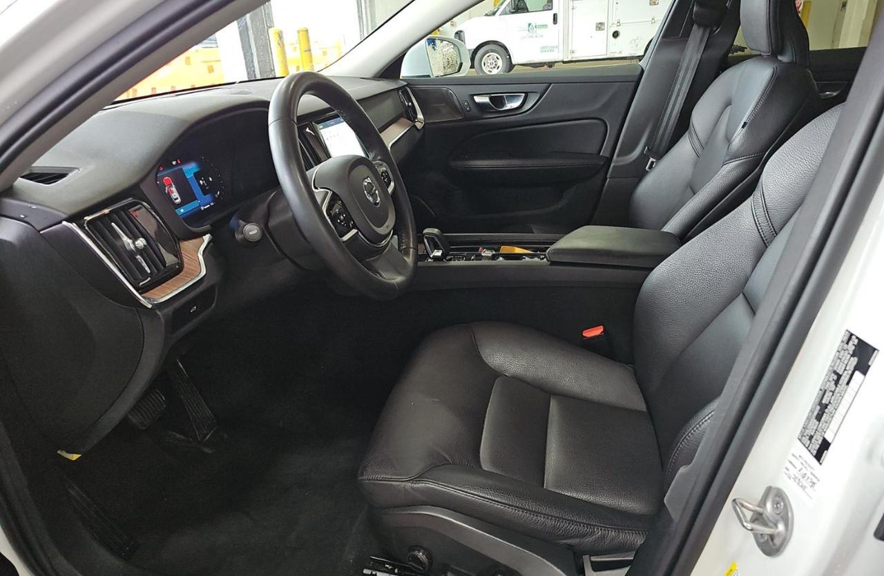 2025 Volvo V60 Cross Country B5 Hybrid AWD PLUS | Harman Kardon, Pilot Assist, Climate Pkg, 19 Wheels * Portland OR