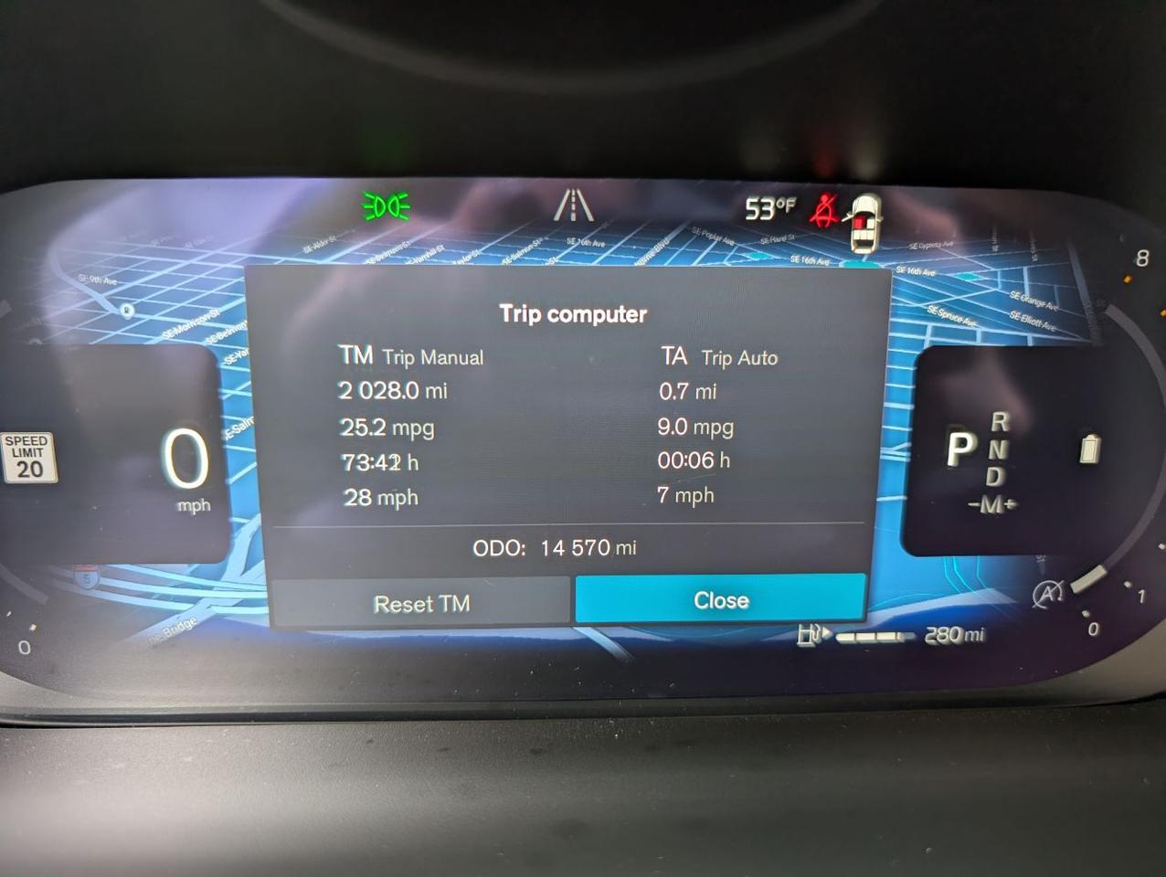 2025 Volvo V60 Cross Country B5 Hybrid AWD PLUS | High Performance Audio, Climate Pk * Portland OR