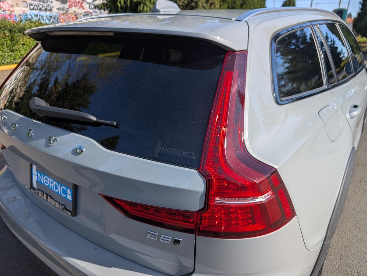 2025 Volvo V60 Cross Country B5 Hybrid AWD PLUS | High Performance Audio, Climate Pk, 19" WHeels * Portland OR