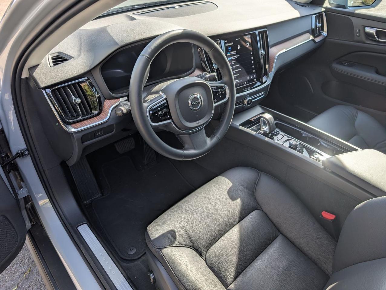 2025 Volvo V60 Cross Country B5 Hybrid AWD PLUS | High Performance Audio, Climate Pk, 19" WHeels * Portland OR