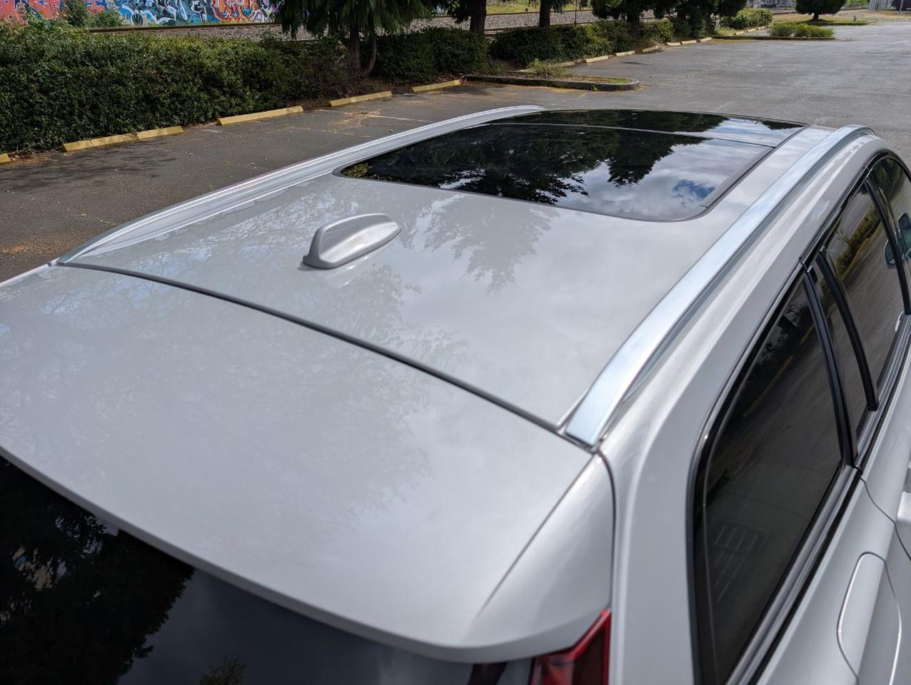 2025 Volvo V60 Cross Country B5 Hybrid AWD PLUS | High Performance Audio, Pilot Assist, 360 Cam, 4 Heated Seats & Wheel Portland OR