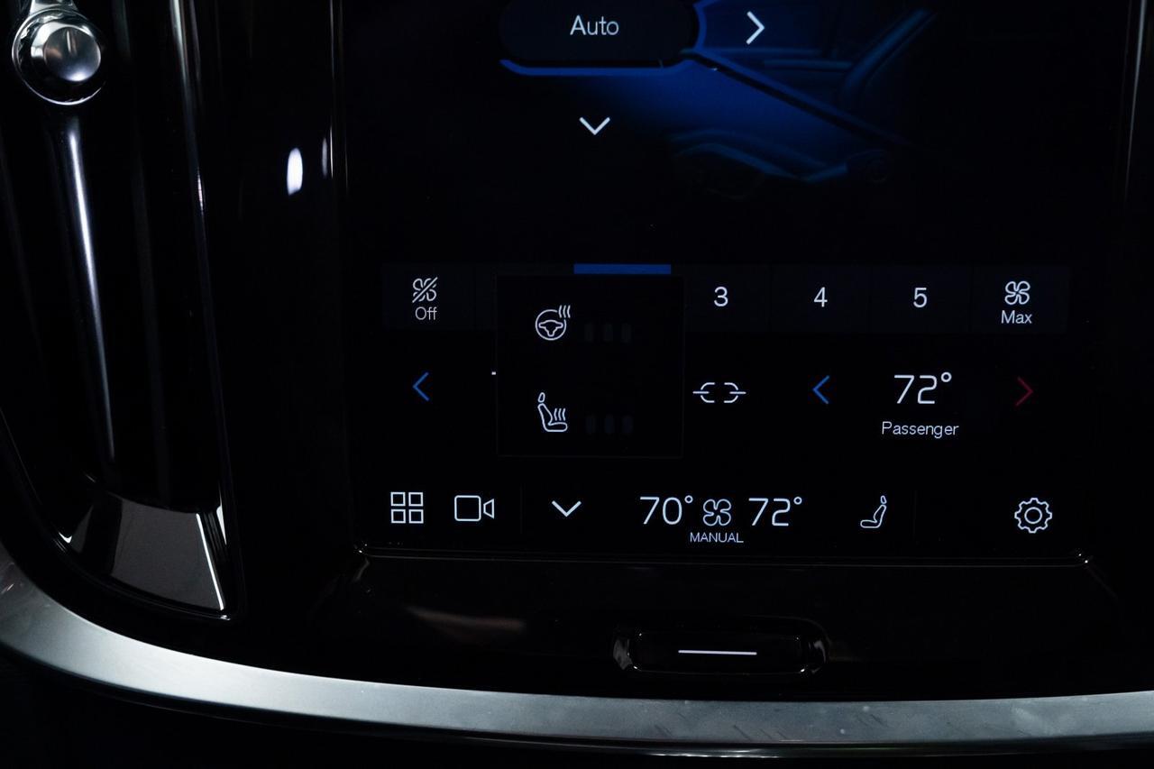 2025 Volvo V60 Cross Country B5 Plus 1 Owner Heated Seats Portland OR