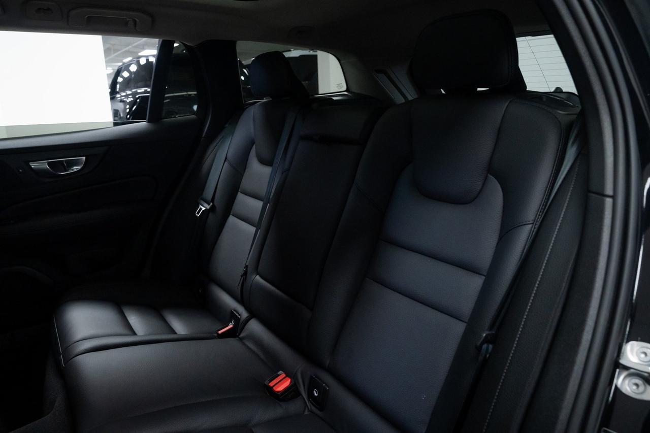 2025 Volvo V60 Cross Country B5 Plus 1 Owner Heated Seats Portland OR