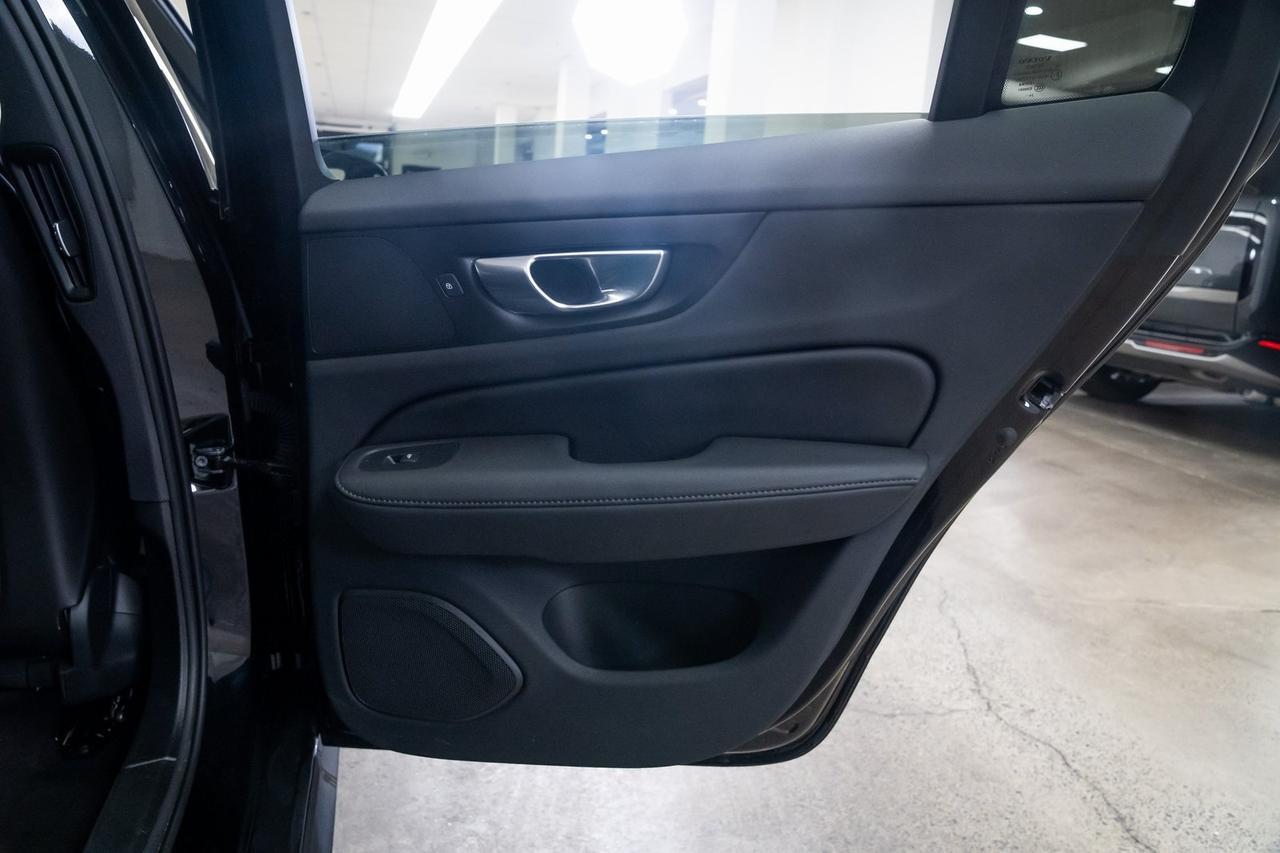 2025 Volvo V60 Cross Country B5 Plus 1 Owner Heated Seats Portland OR