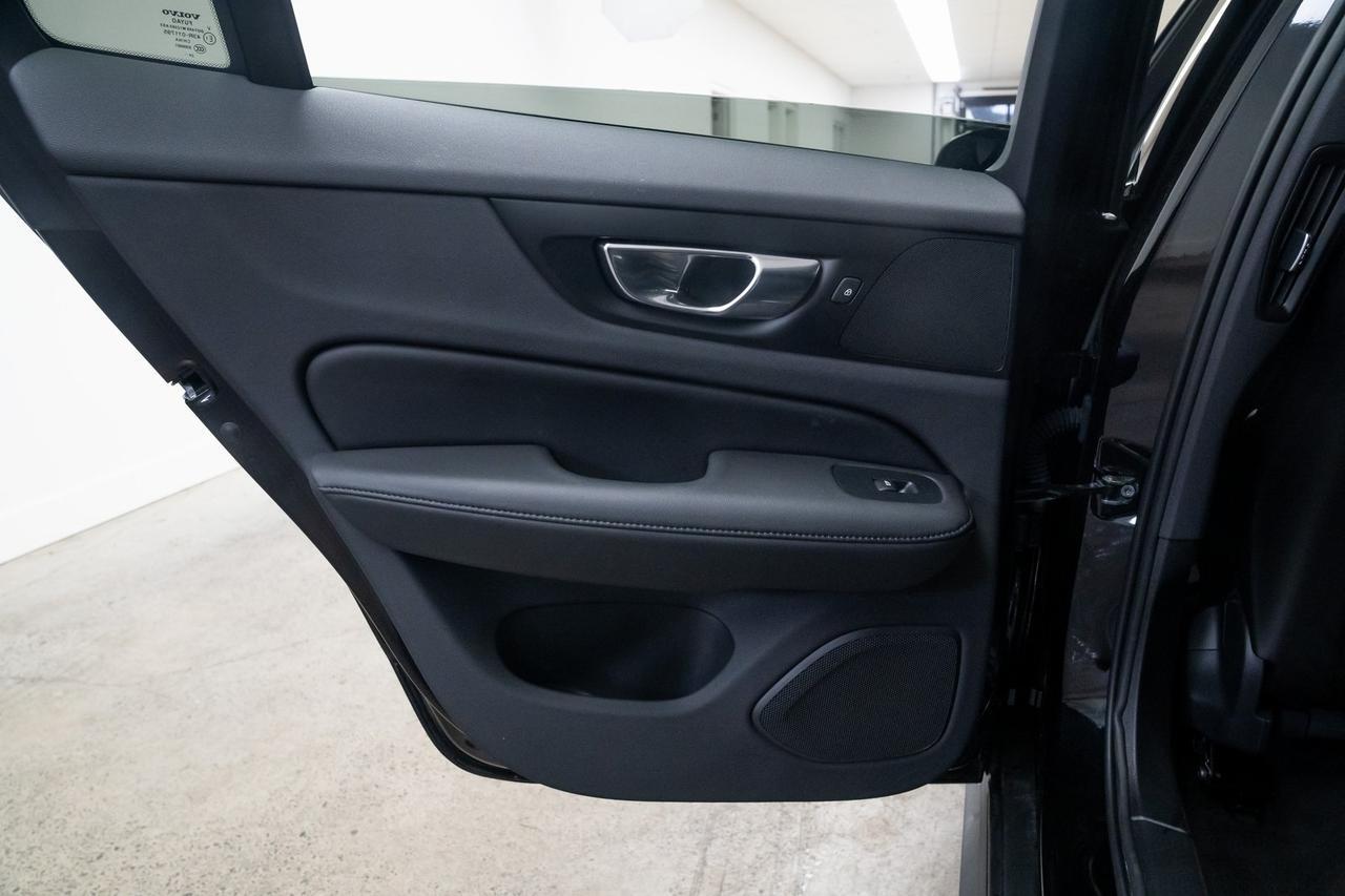 2025 Volvo V60 Cross Country B5 Plus 1 Owner Heated Seats Portland OR