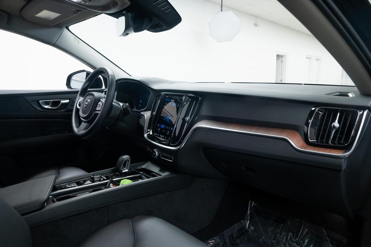 2025 Volvo V60 Cross Country B5 Plus 1 Owner Heated Seats Portland OR