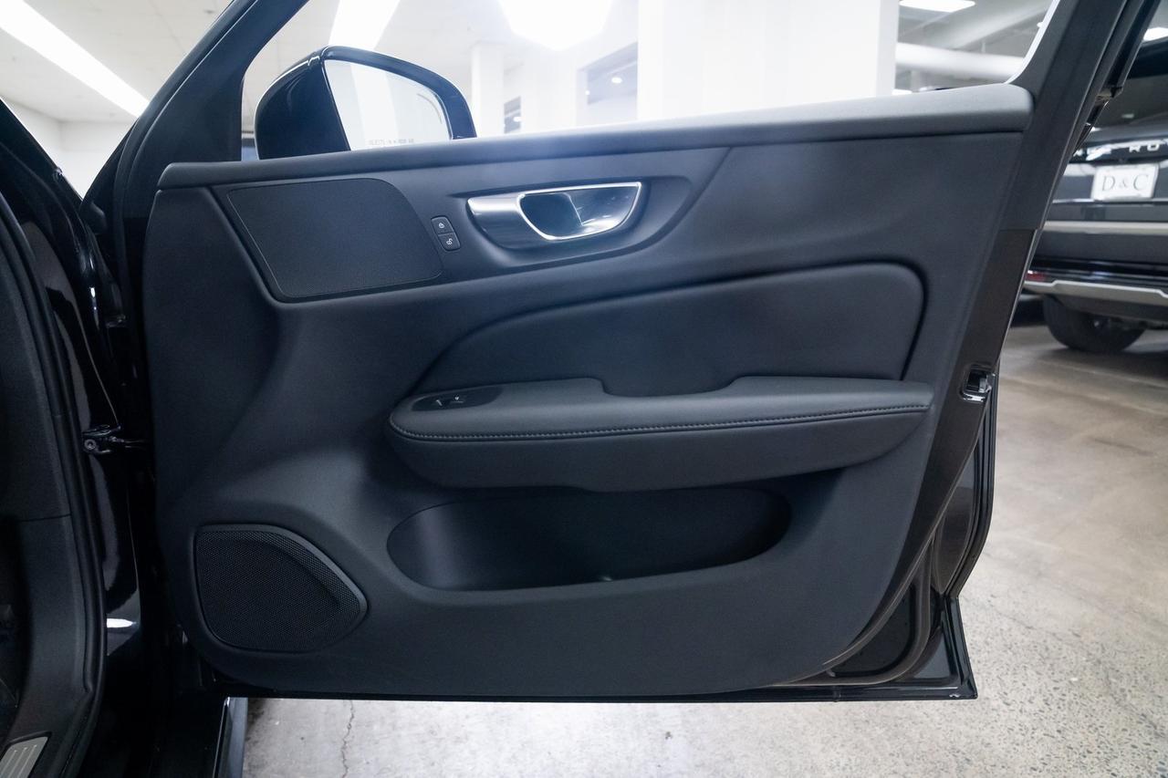 2025 Volvo V60 Cross Country B5 Plus 1 Owner Heated Seats Portland OR