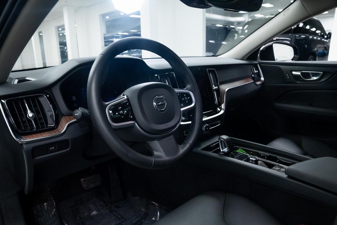 2025 Volvo V60 Cross Country B5 Plus 1 Owner Heated Seats Portland OR