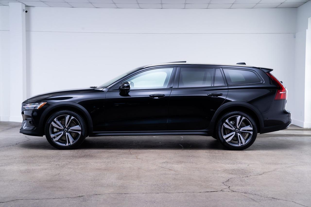 2025 Volvo V60 Cross Country B5 Plus Adaptive Cruise Blind Spot Assist Portland OR