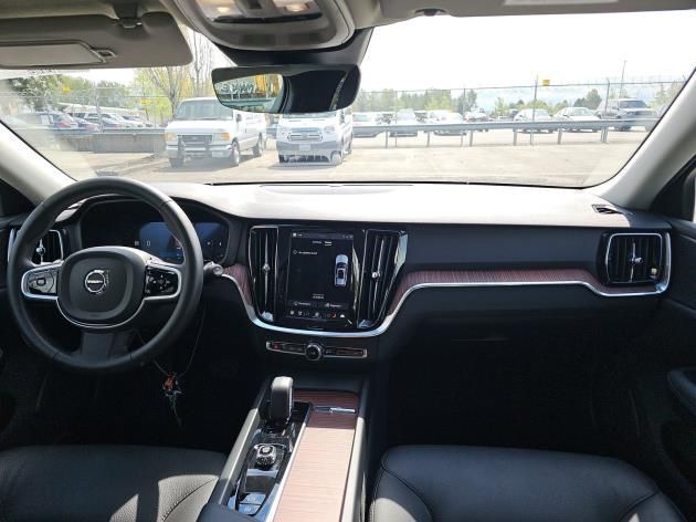 2025 Volvo V60 Cross Country B5 Plus Adaptive Cruise Blind Spot Assist Portland OR