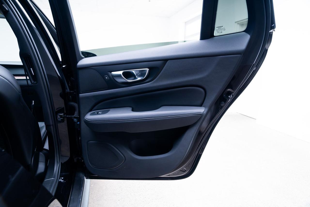 2025 Volvo V60 Cross Country B5 Plus Adaptive Cruise Blind Spot Assist Portland OR